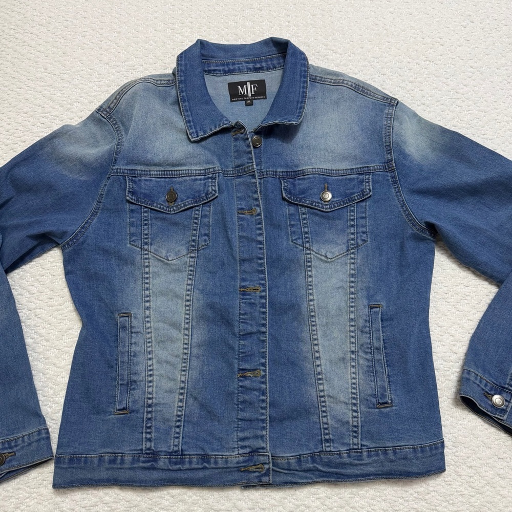 Jeweled Tiger Denim Jacket Moving Forward Designs Women’s Size XL - Picture 10 of 10
